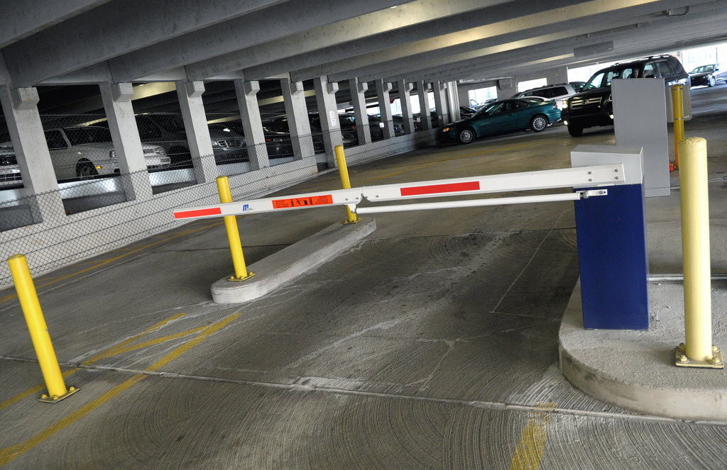 Parking Garage Control service image